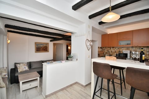 Apartment Bela - Unit 377589-13