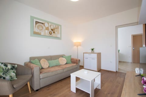 Apartments Lucia - Unit 377582-13