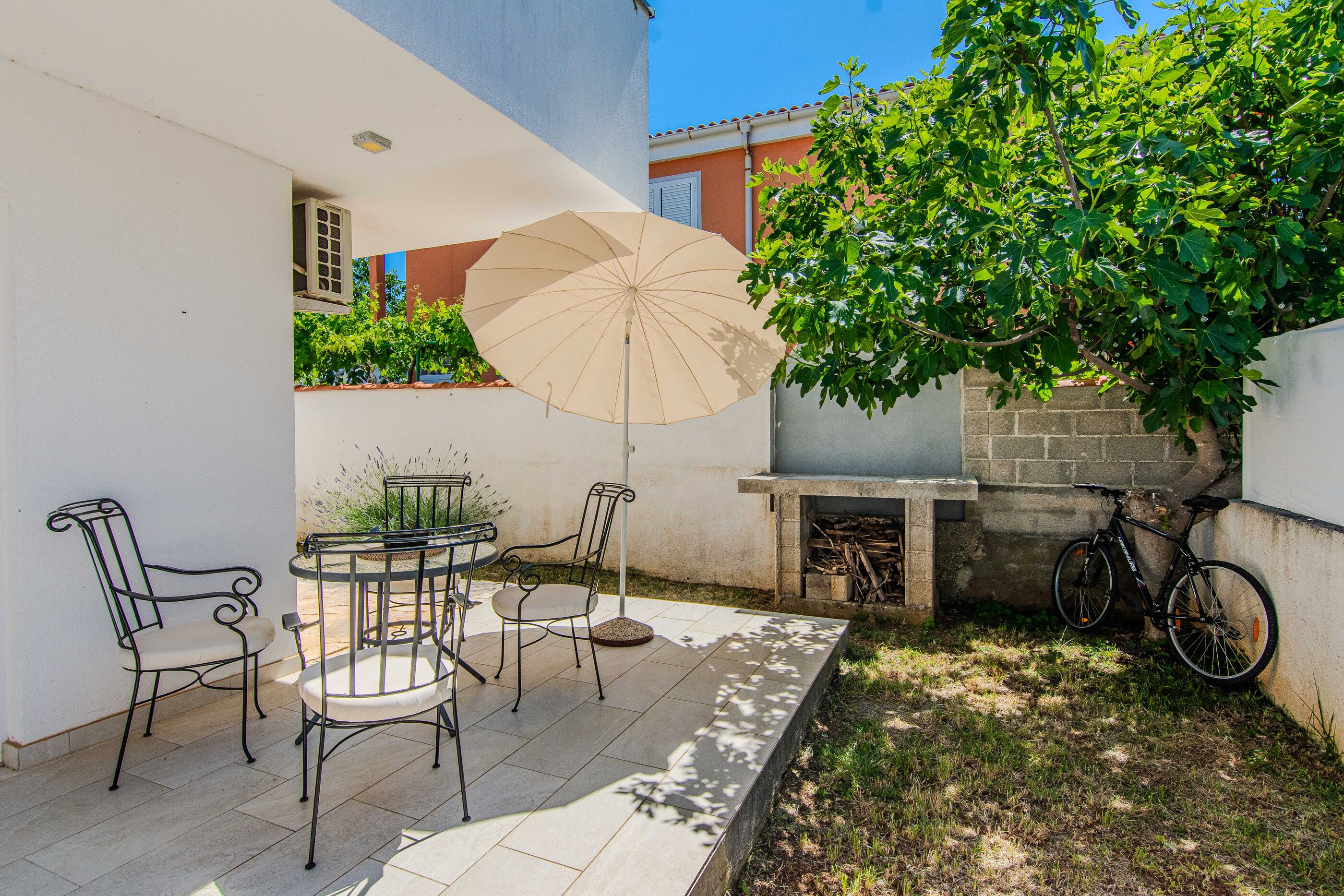 House Korbar - Unit 377579-13