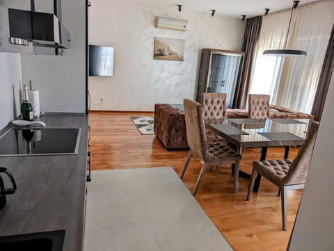 Apartment Penthouse - Unit 377577-13