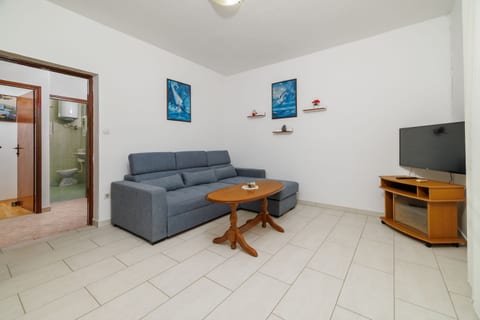 Apartments I&M - Unit 377538-13