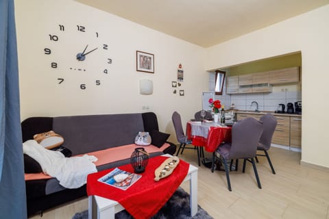 Apartment M&M - Unit 377512-13