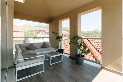 Villa Jolanda - Unit 377482-13
