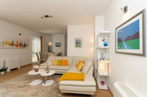 Villa Jolanda - Unit 377482-13