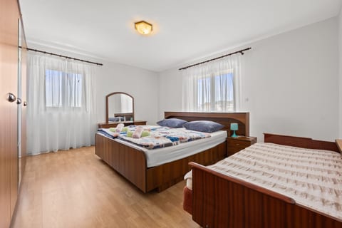 Apartment Radošević - Unit 377474-13