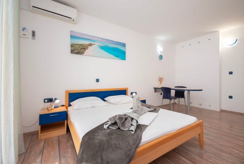 House Mimica - Unit 377465-13