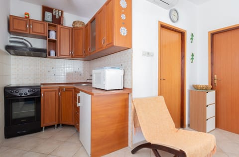 Apartment Juric - Unit 377448-13