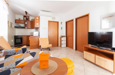 Apartment Juric - Unit 377448-13