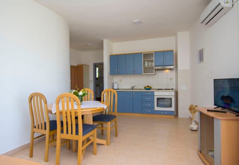Apartments Sunny - Unit 377440-13
