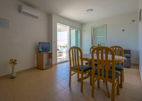 Apartments Sunny - Unit 377440-13