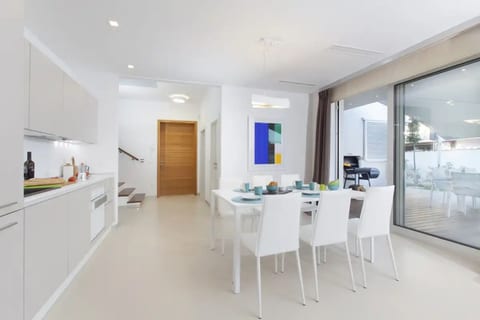 Villa Vera - Unit 377438-13