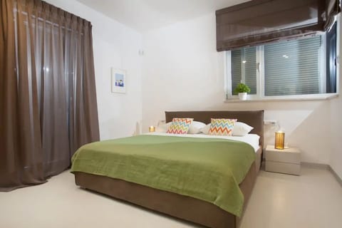 Villa Vera - Unit 377438-13