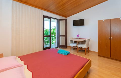 Apartment Ivica - Unit 377436-13