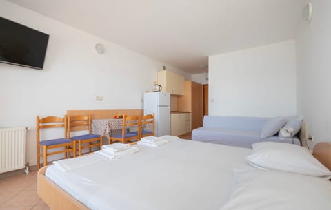 Apartments More - Unit 377428-13