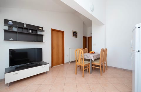 Apartments More - Unit 377431-13