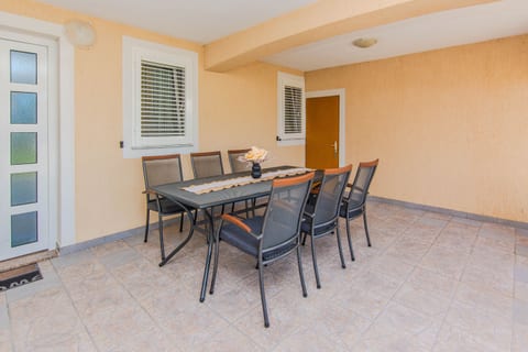 Apartments Juracak Josip i Mira - Unit 377408-13
