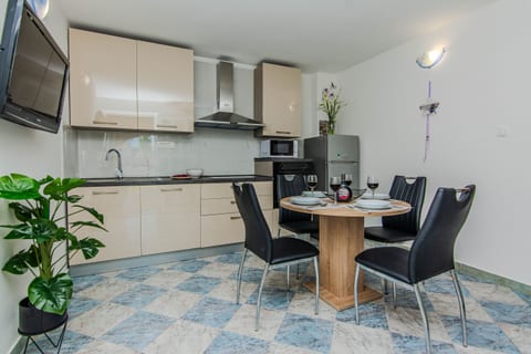 Apartments Juracak Josip i Mira - Unit 377408-13
