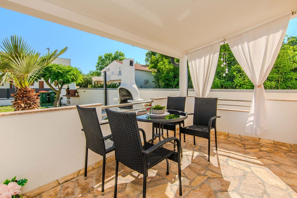 Apartments Juracak Josip i Mira - Unit 377409-13