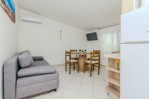 Apartments Juracak Josip i Mira - Unit 377414-13