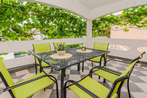 Apartment Pisacic - Unit 377404-13