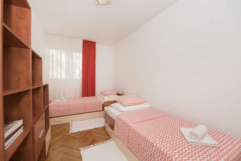 Apartment Mario - Unit 377395-13
