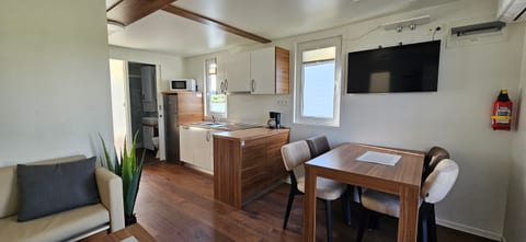 House Houseboat Gecko - Unit 377246-13