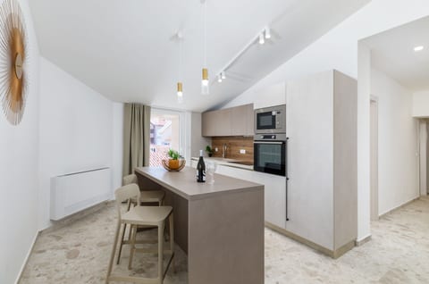 Apartments Villa Nina 4 - Unit 377511-13