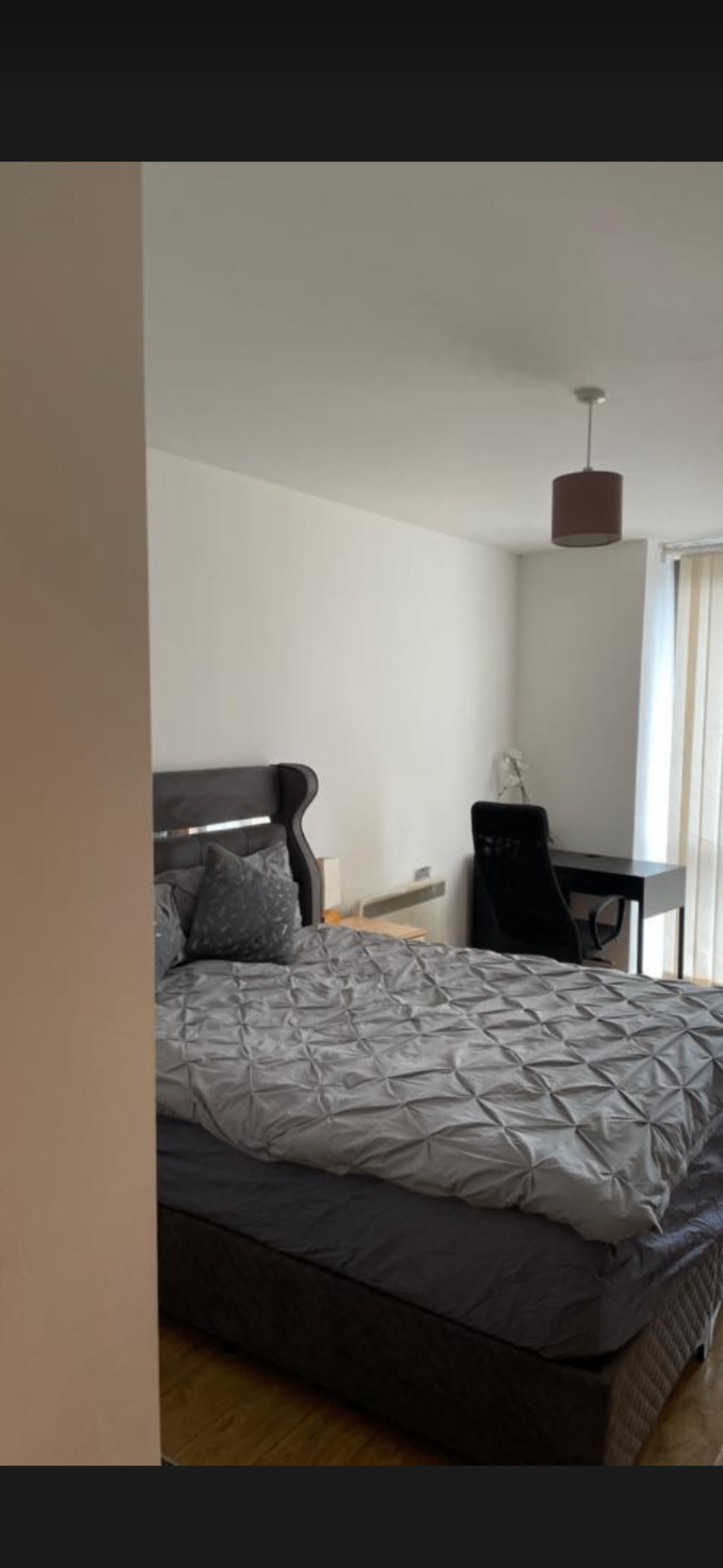 Modern 2-Bed Apartment near Tower Bridge | Free Pa