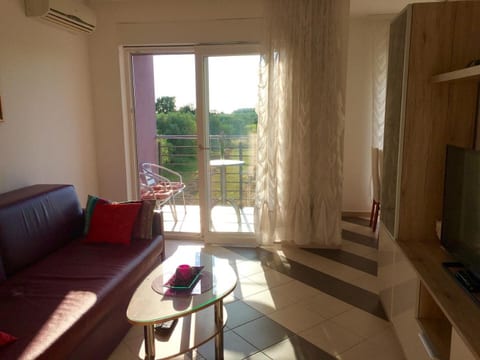 Apartment Mirella - Unit 375824-13
