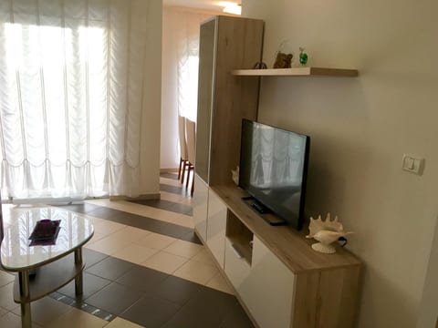 Apartment Mirella - Unit 375824-13