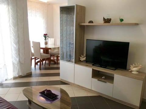 Apartment Mirella - Unit 375824-13