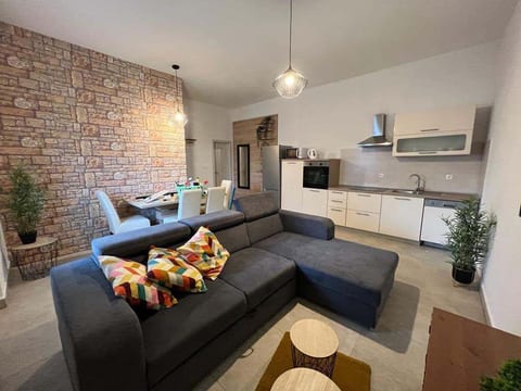 Apartments Leona - Unit 208766-5