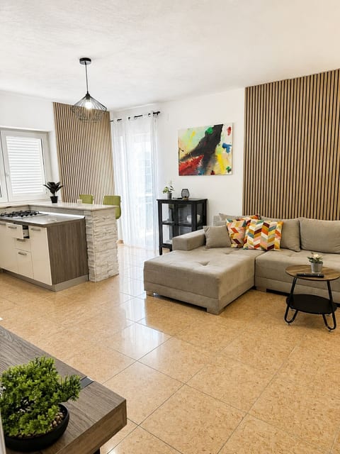 Apartments Leona - Unit 208768-5
