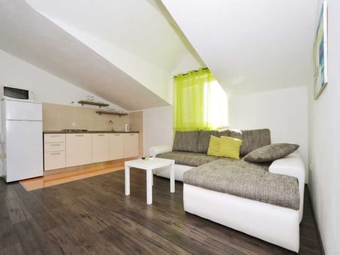 Apartments Leona - Unit 208769-5