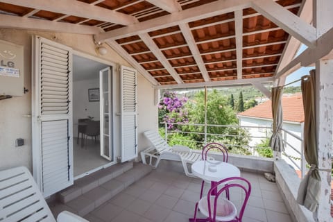 Apartments Dubravka - Unit 204724-5