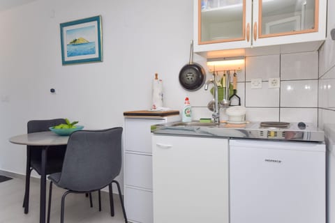 Apartments Dubravka - Unit 204724-5