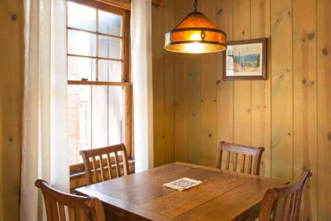Twin Rock Tree House | Vintage Cabin