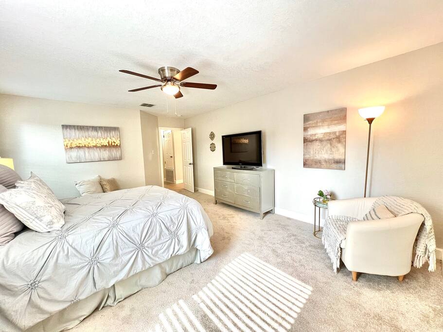 Nice Clean & Central | 3BR San Antonio (4 Beds) CC