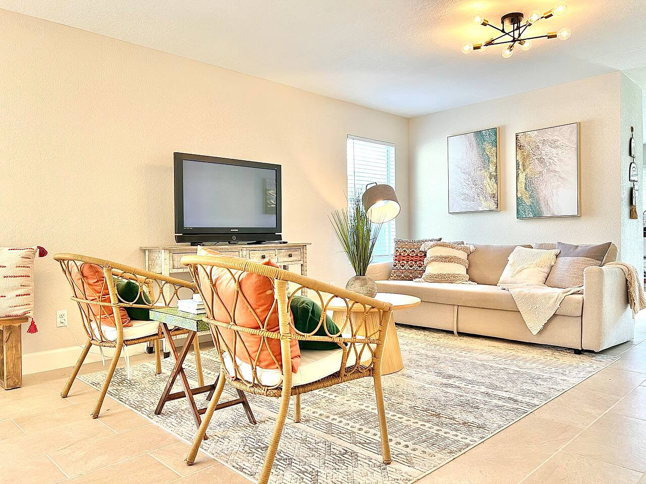 Nice Clean & Central | 3BR San Antonio (4 Beds) CC