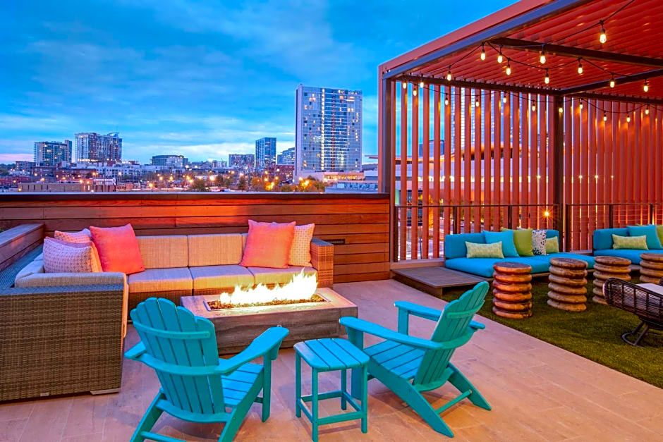 nashville-marg-studio-deluxe/