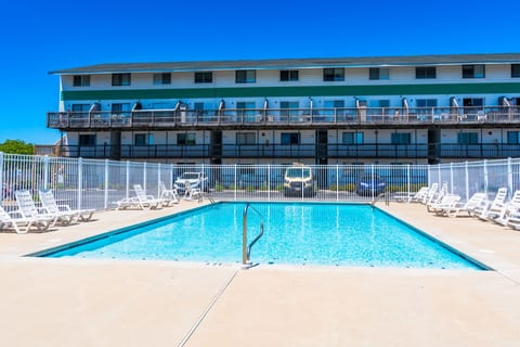 127th Bayside |pool-short walk 2 beach-By Park!