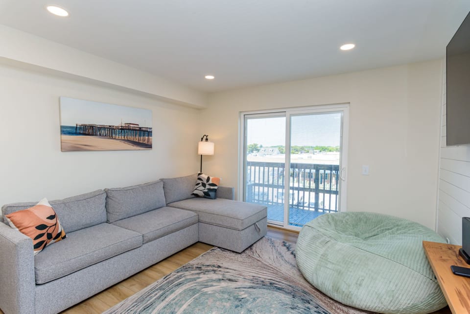 127th St | pool, short walk 2 beach & Park - Ocean City
