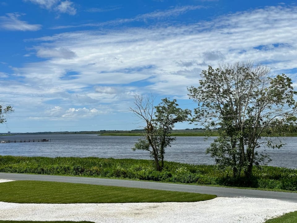 Nanticoke river front Studio! Pickleball Court! - Mardela Springs