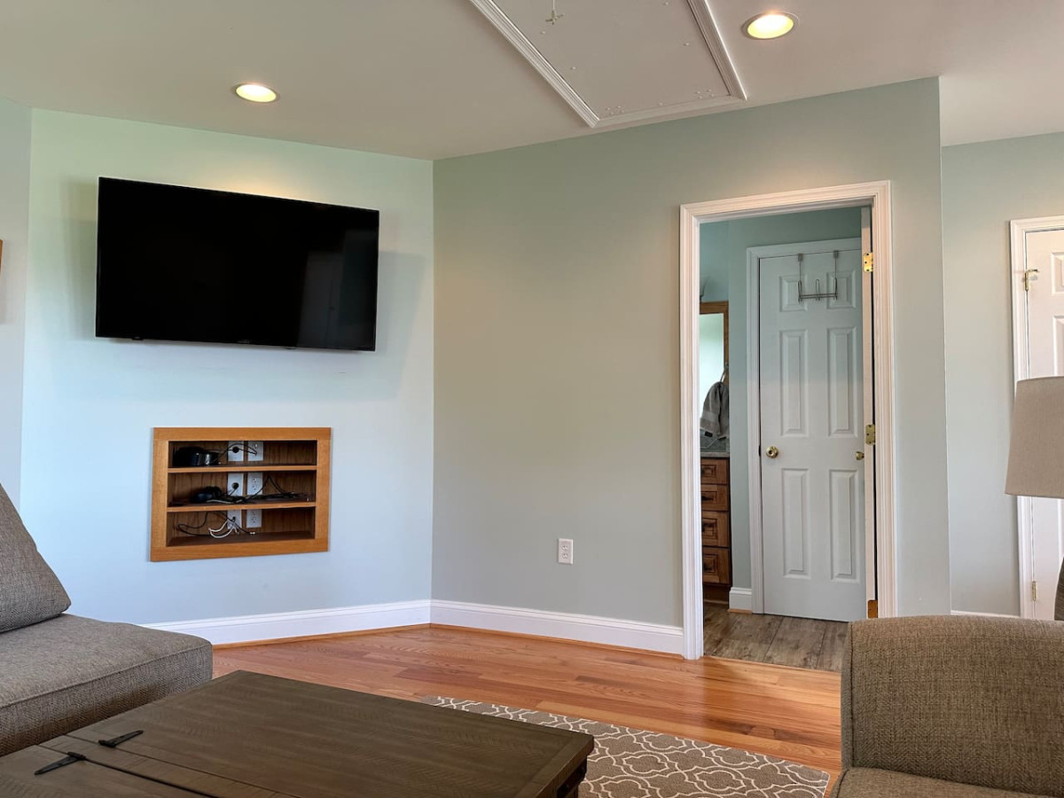Nanticoke river front Studio!