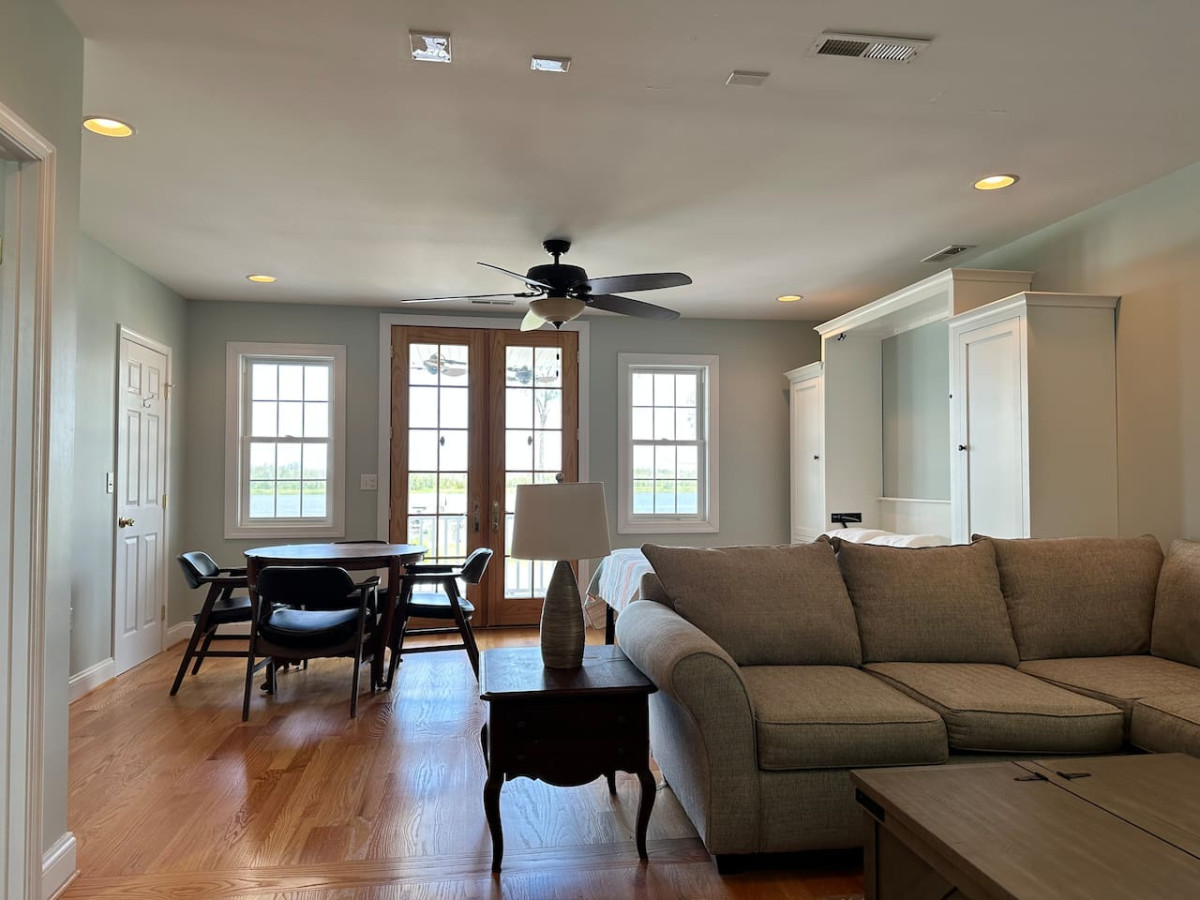 Nanticoke river front Studio!