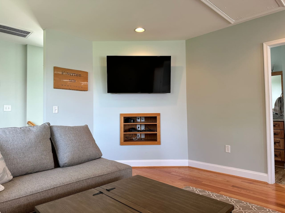 Nanticoke river front Studio!
