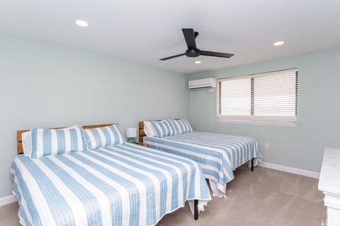 127th Street| Pool, Short Walk to Beach & Park