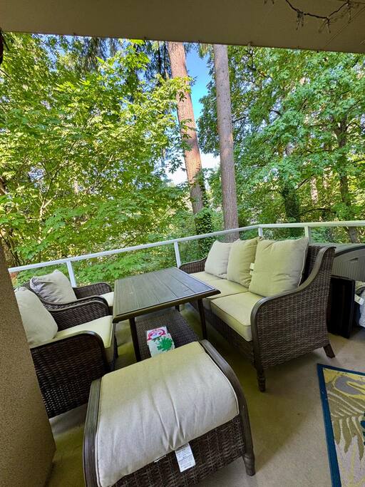 Spacious -AC, Wifi, Free Parking