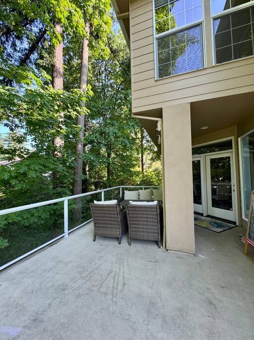 Spacious -AC, Wifi, Free Parking