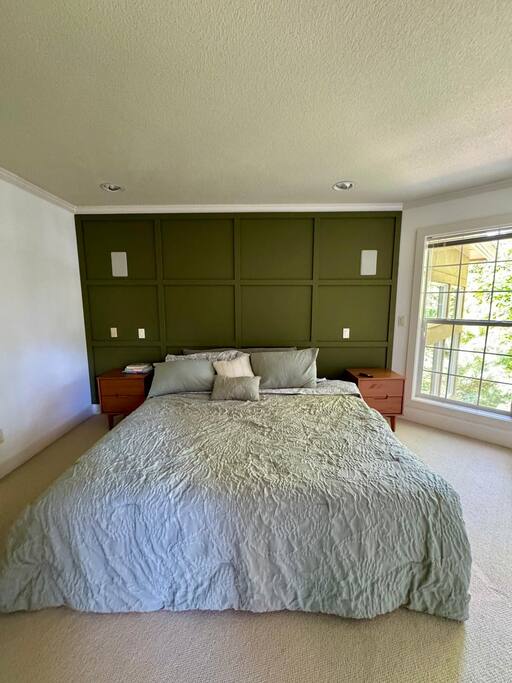 Spacious -AC, Wifi, Free Parking